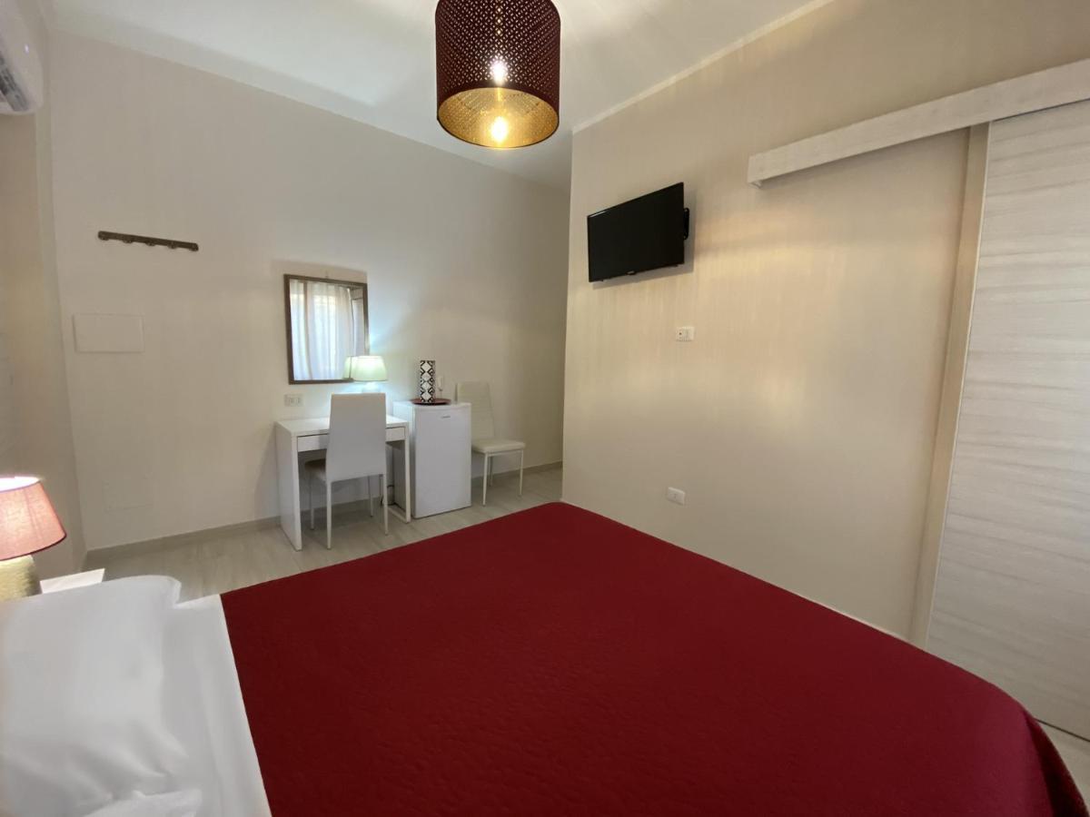 بومبيي B&B Enjoy Happyness المظهر الخارجي الصورة